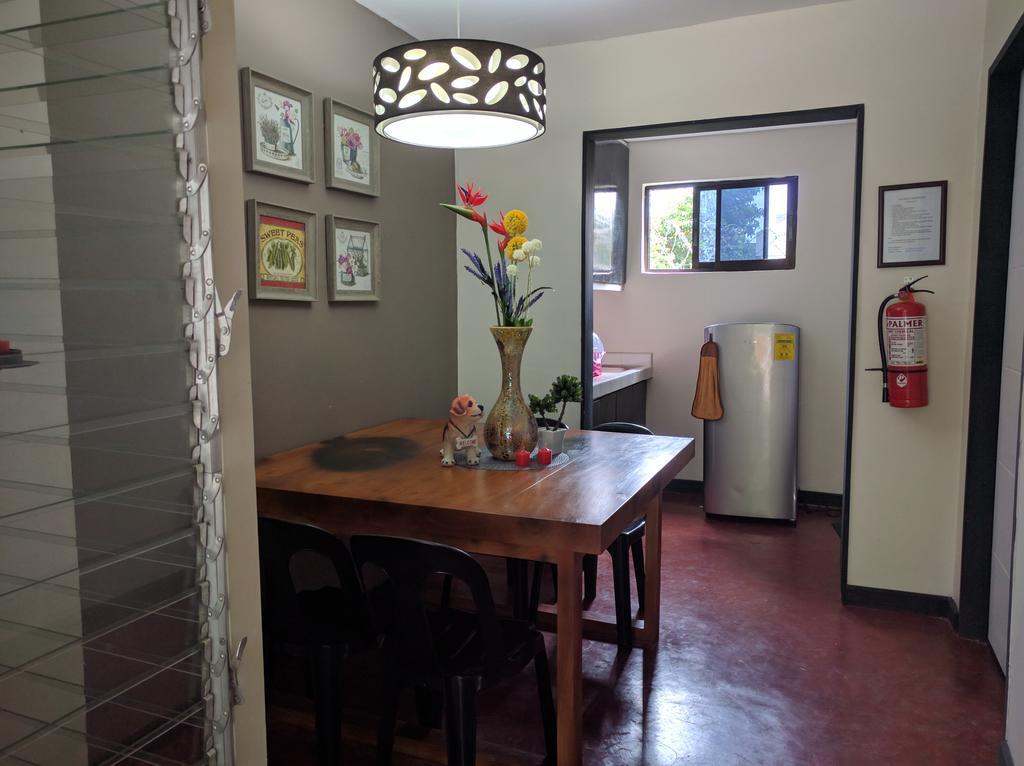 Anabelle Residence Dumaguete City Extérieur photo